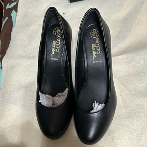 Esmara Black Pumps, Size 7, NIB